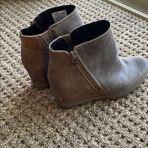 Sorel Women's Brown Ankle Boots